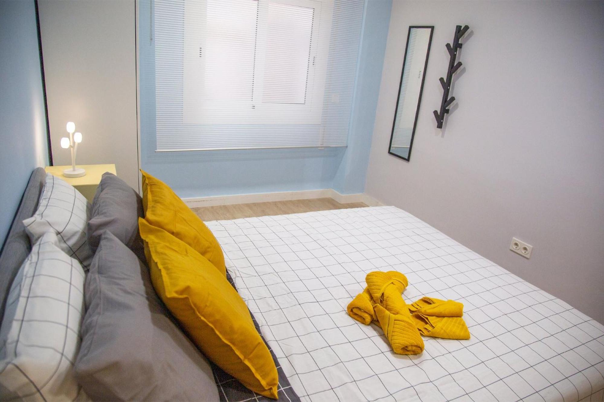 Sunflower Apartment Centrico Tarragona Buitenkant foto