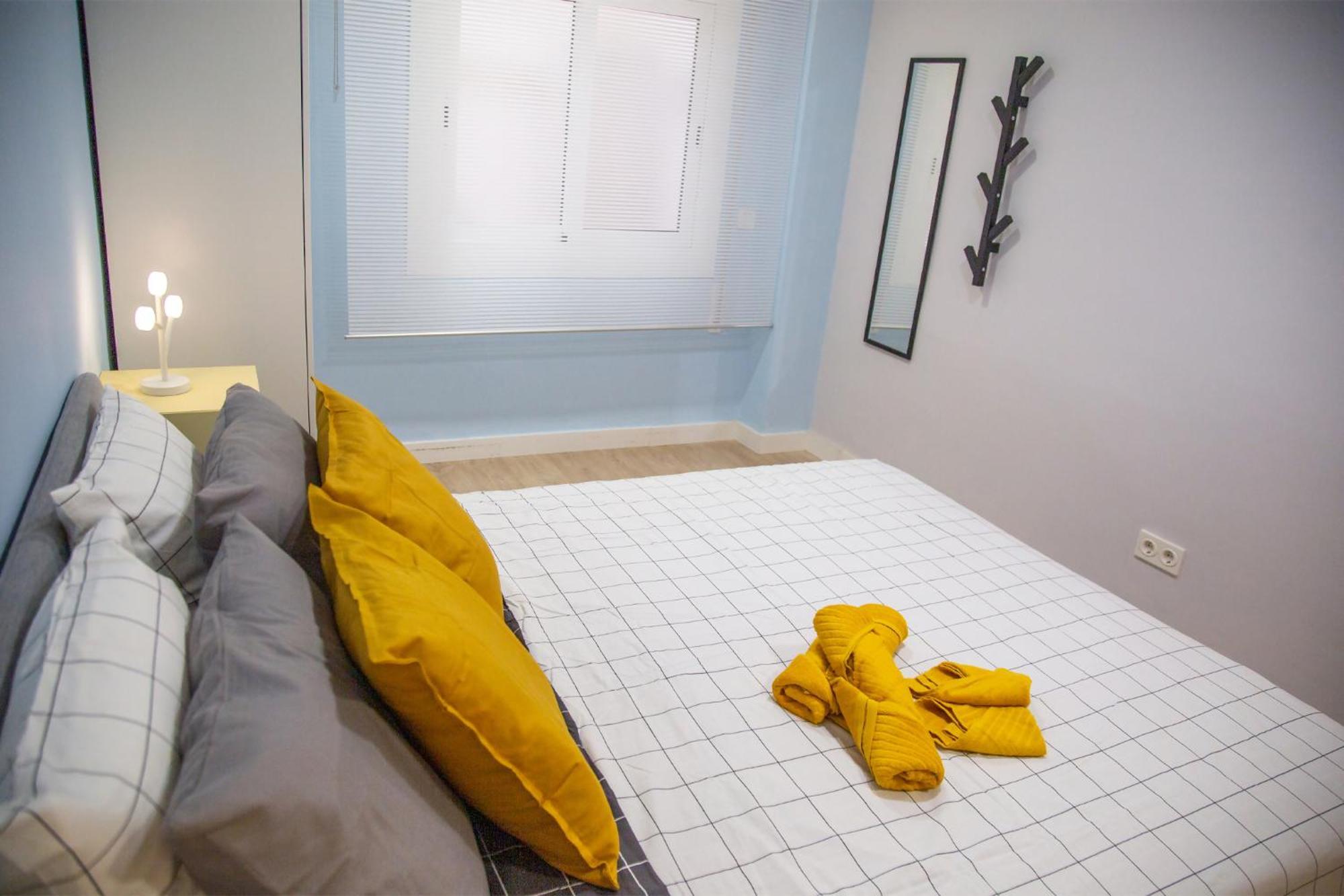 Sunflower Apartment Centrico Tarragona Buitenkant foto